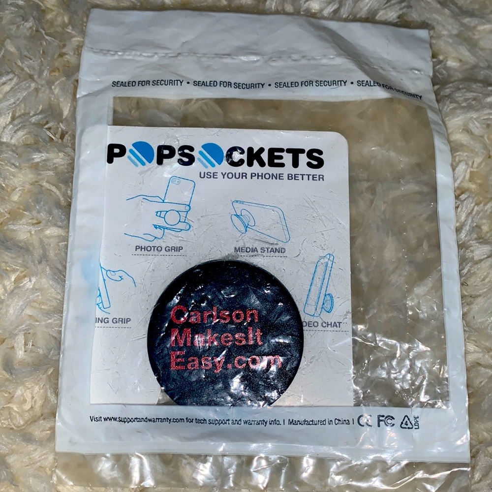 Carlson pop Socket for phone case / phone stand / black